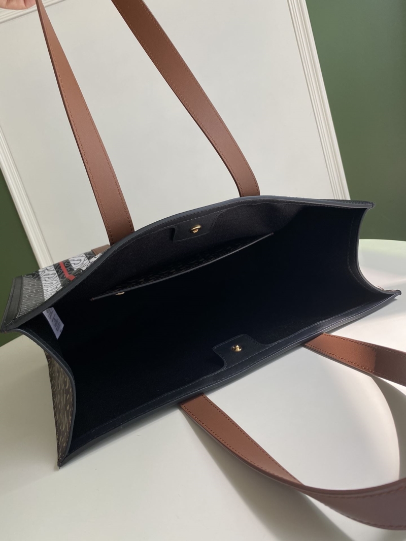 Bv*b*rry shopping bags